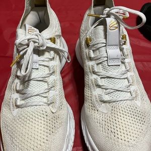 Under Armour Curry 8 Gold Blooded